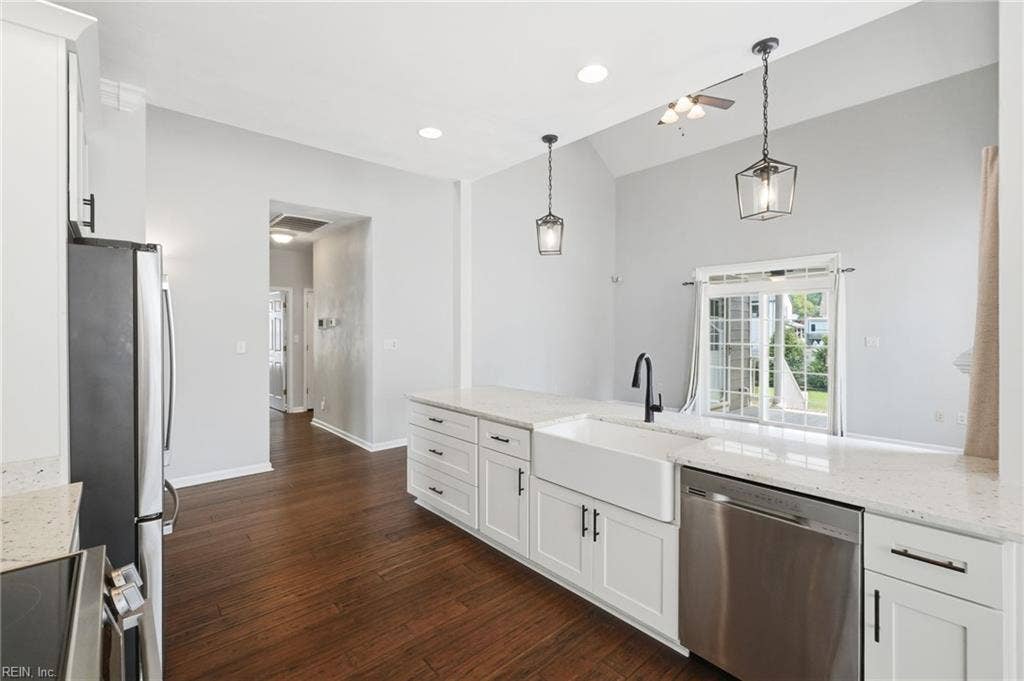 522 Bells Hollow Court, Bells Hollow Estates, Chesapeake, VA 23322