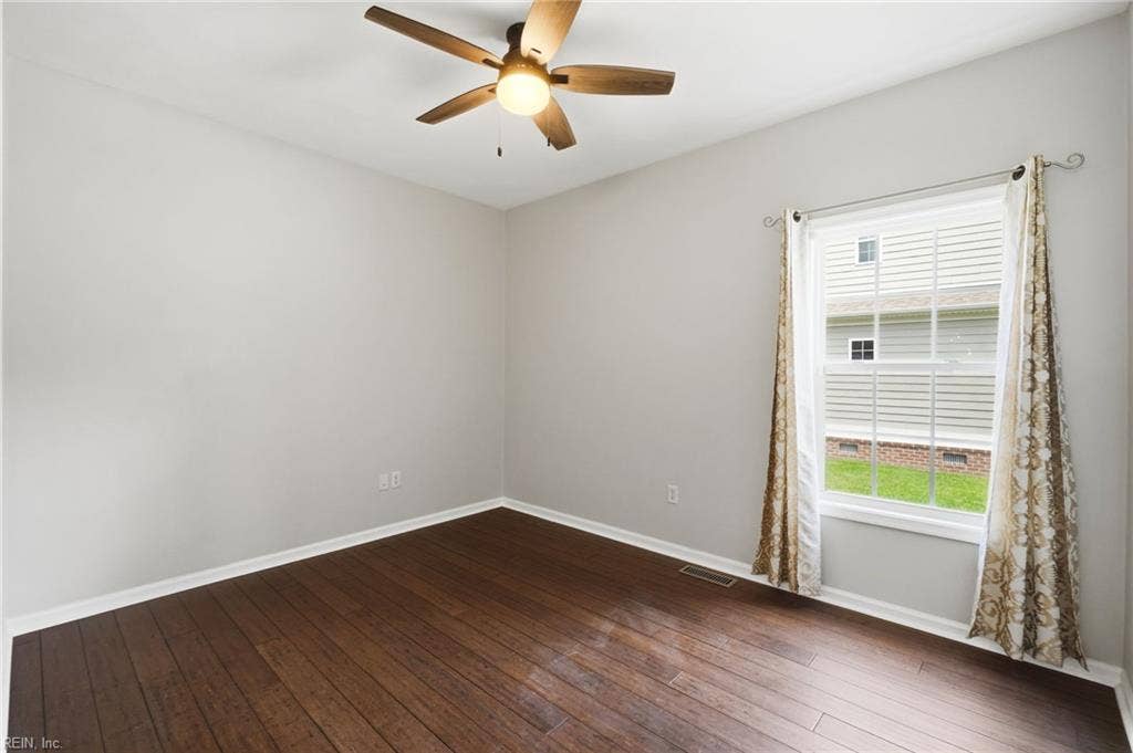 522 Bells Hollow Court, Bells Hollow Estates, Chesapeake, VA 23322