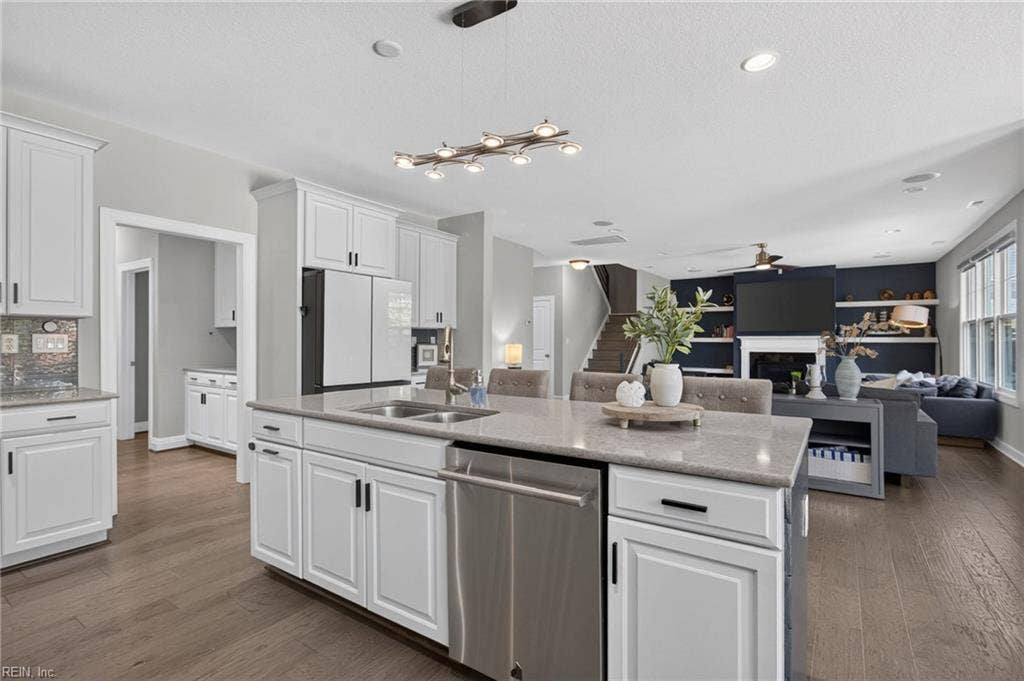 2044 Quincy Way, Virginia Beach, VA 23456