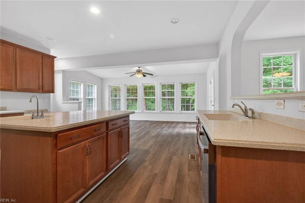 115 Yacht Court, Williamsburg, VA 23185 115 Yacht Court, Williamsburg, VA 23185