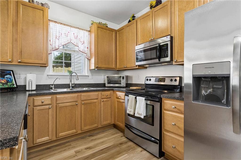 1528 Hambledon Loop, Chesapeake, VA 23320 1528 Hambledon Loop, Chesapeake, VA 23320