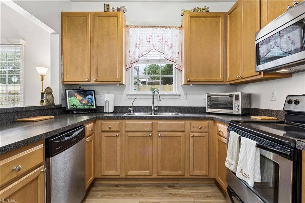 1528 Hambledon Loop, Chesapeake, VA 23320 1528 Hambledon Loop, Chesapeake, VA 23320