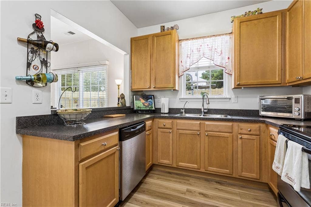 1528 Hambledon Loop, Chesapeake, VA 23320 1528 Hambledon Loop, Chesapeake, VA 23320