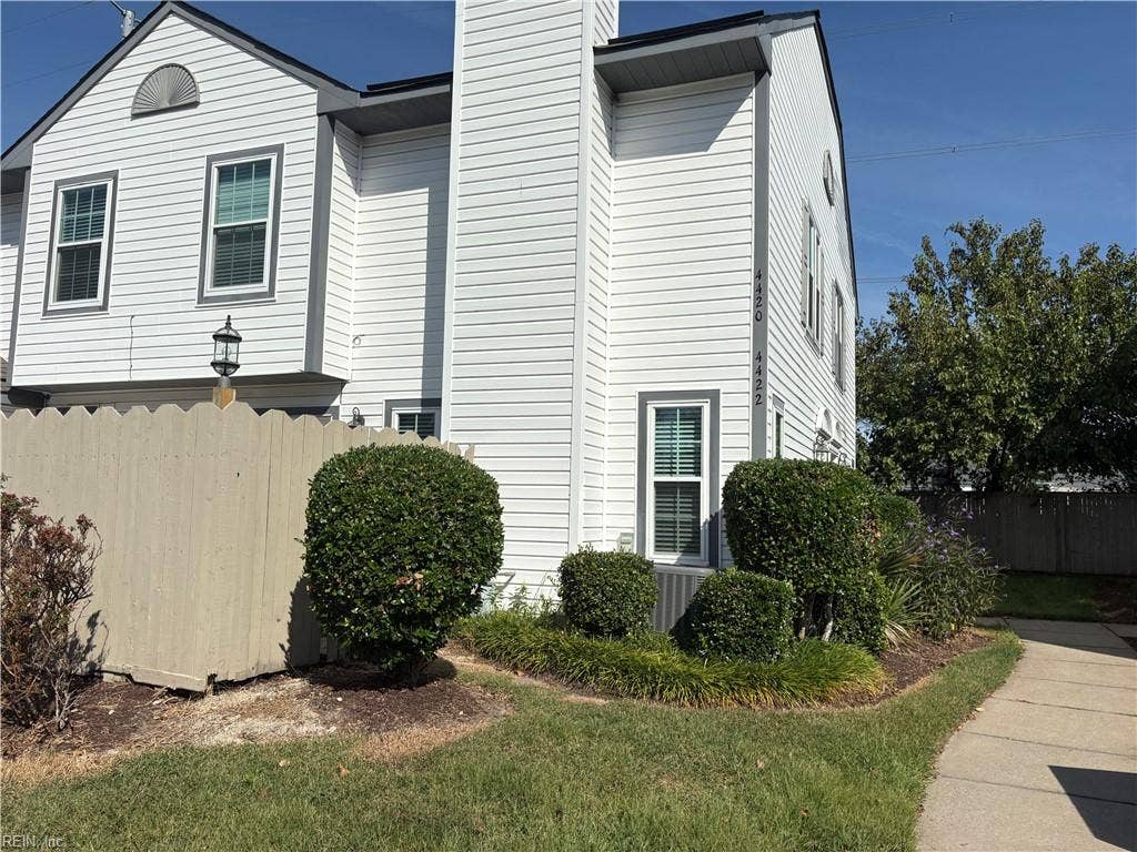 4422 Segovia Court, Virginia Beach, VA 23462