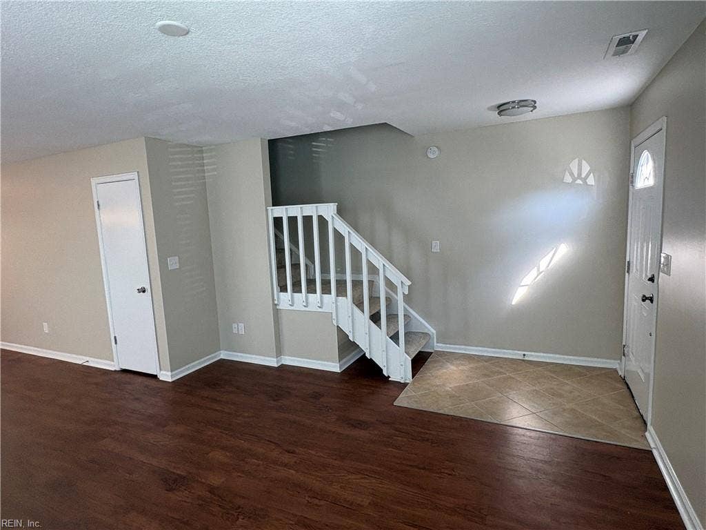 4422 Segovia Court, Virginia Beach, VA 23462