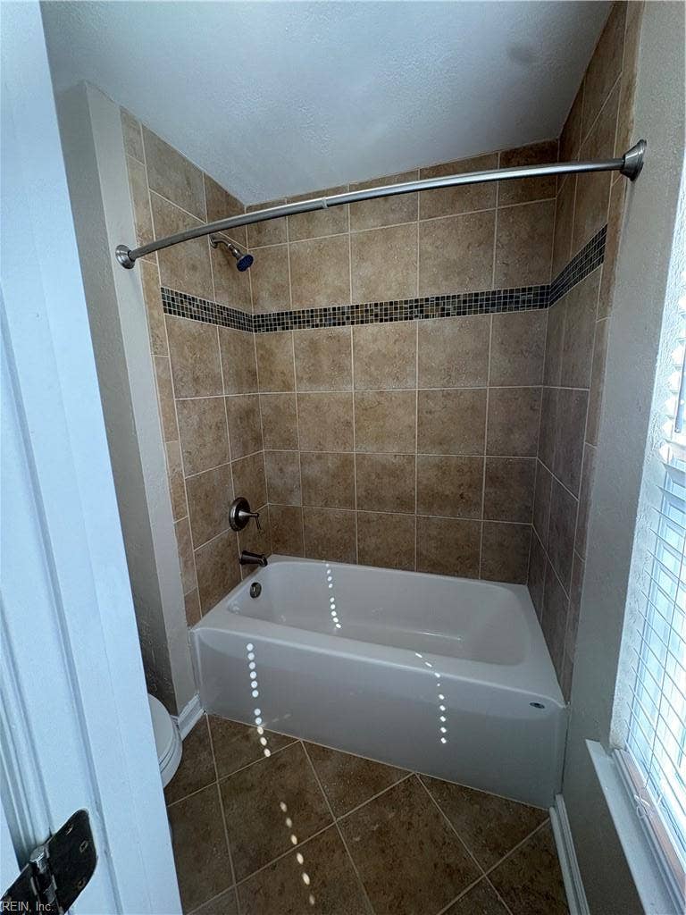 4422 Segovia Court, Virginia Beach, VA 23462