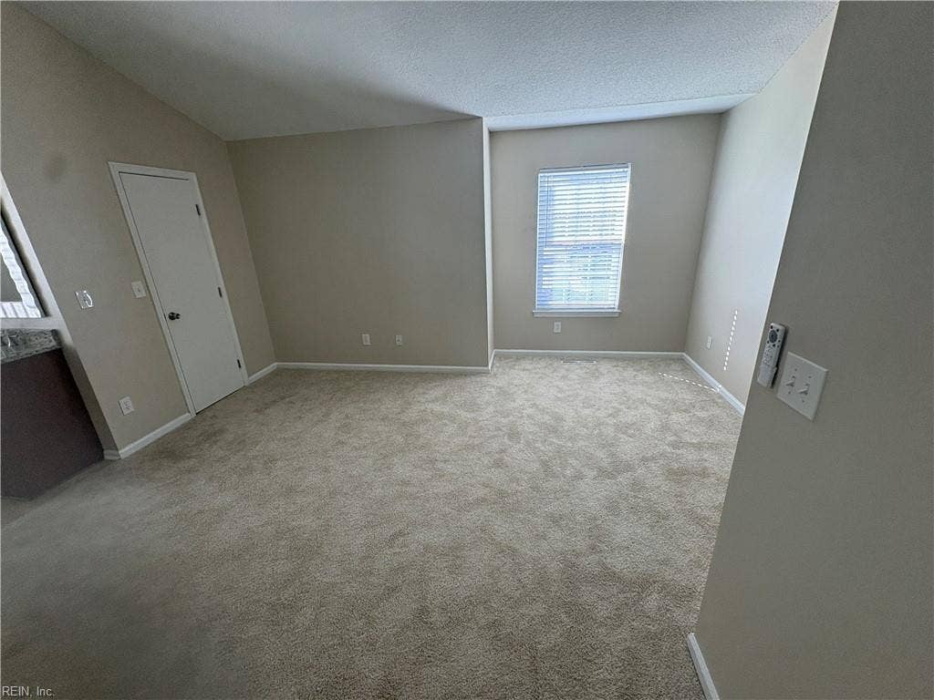 4422 Segovia Court, Virginia Beach, VA 23462
