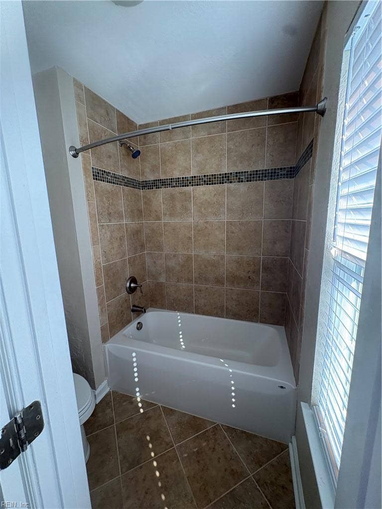 4422 Segovia Court, Virginia Beach, VA 23462