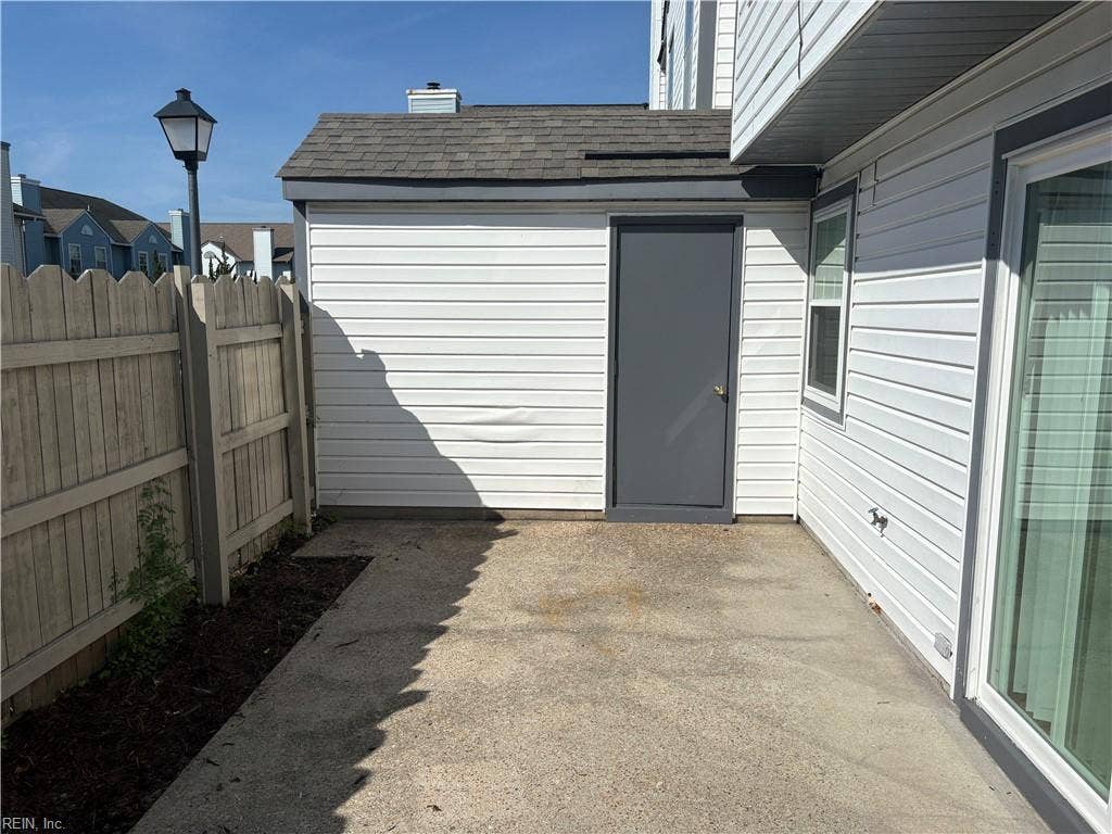 4422 Segovia Court, Virginia Beach, VA 23462