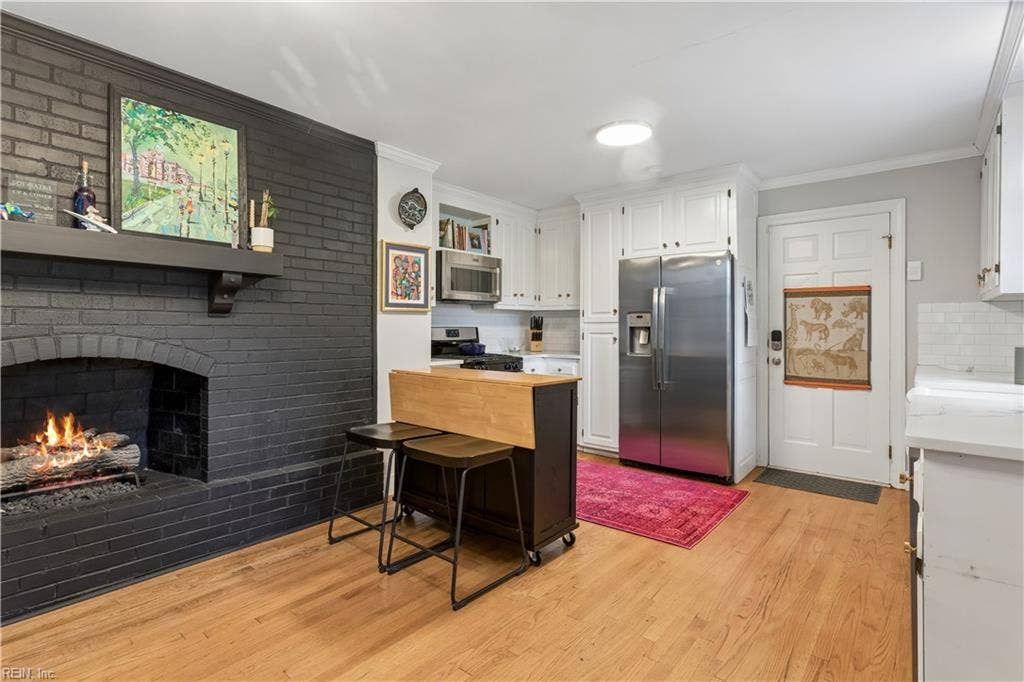 618 Haystack Landing Road, Newport News, VA 23602
