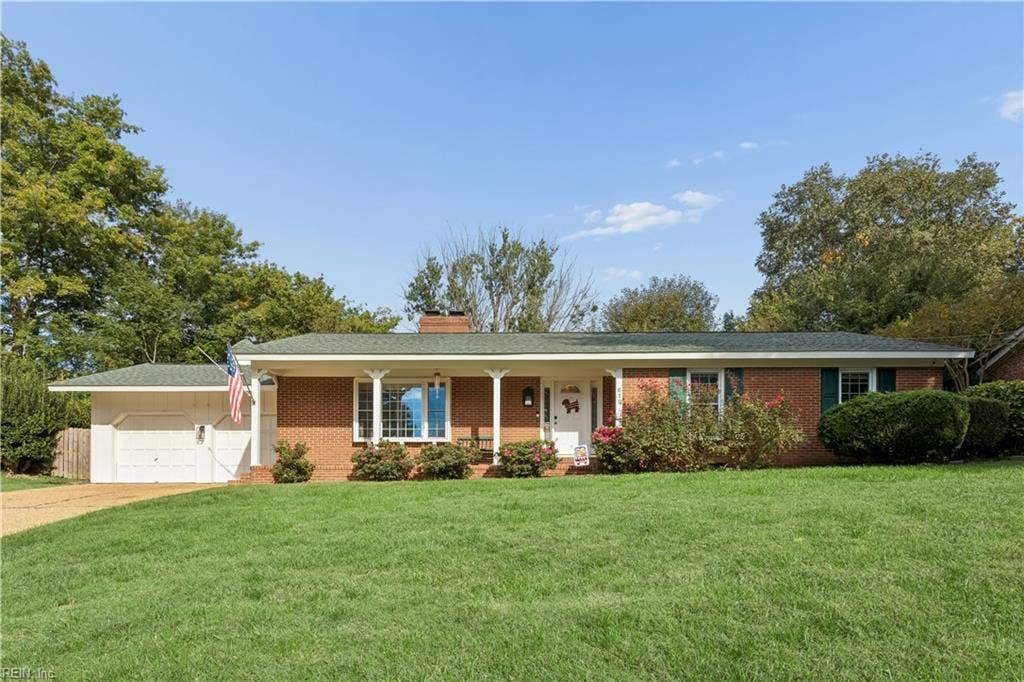 618 Haystack Landing Road, Newport News, VA 23602