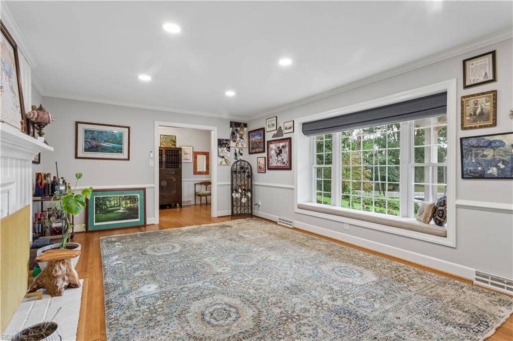 618 Haystack Landing Road, Newport News, VA 23602