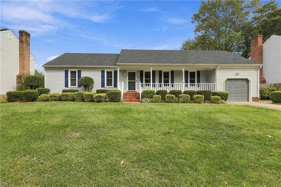 Property photo for 521 Hatteras Crescent, Chesapeake, VA