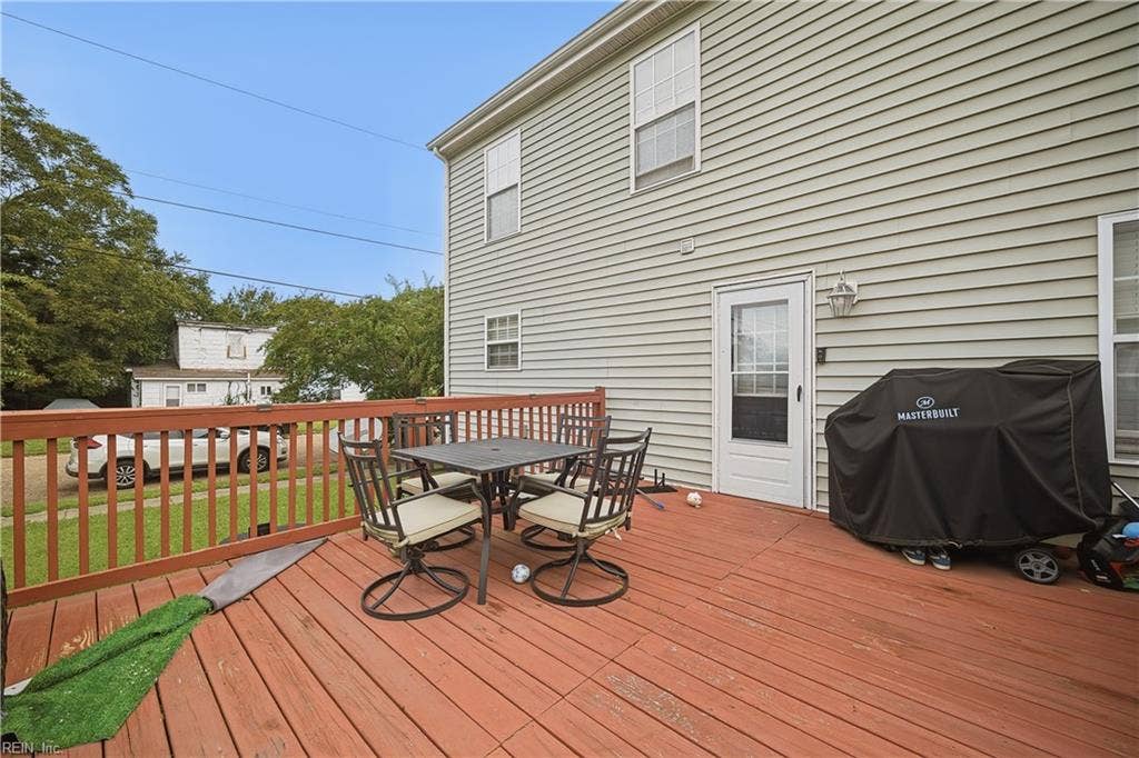 2104 Chestnut Street, Portsmouth, VA 23704