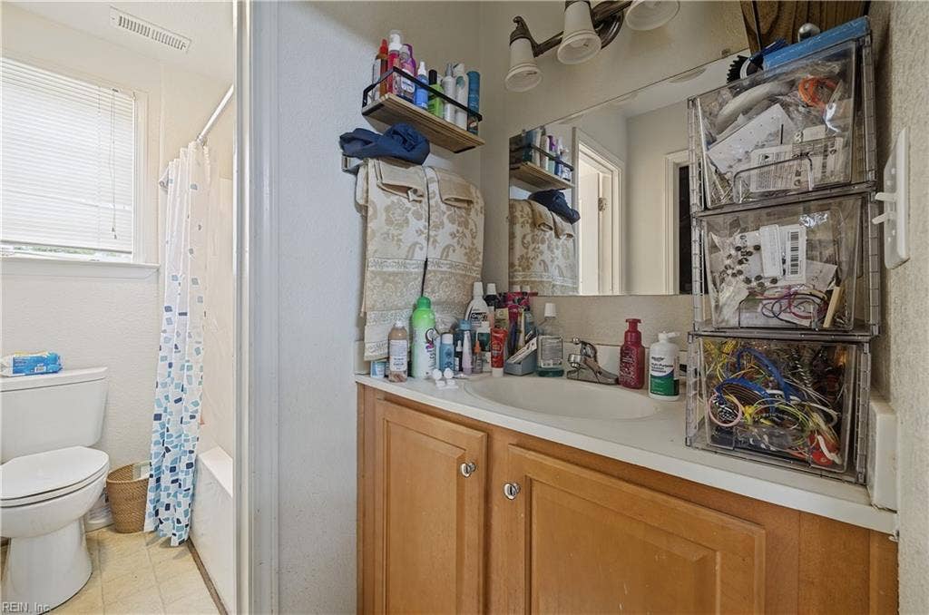 2104 Chestnut Street, Portsmouth, VA 23704
