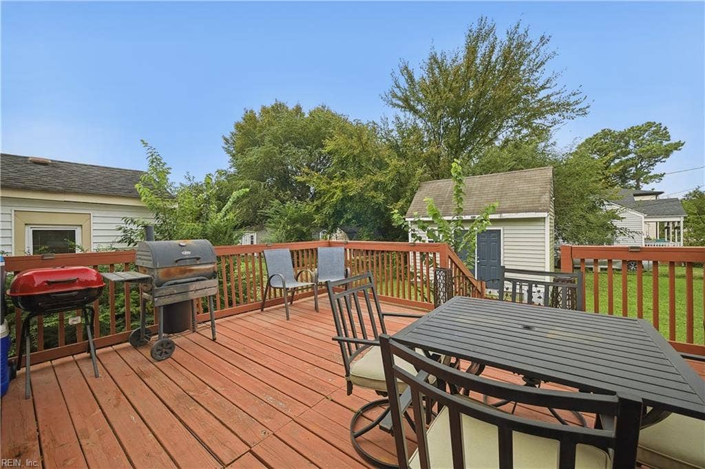 2104 Chestnut Street, Portsmouth, VA 23704