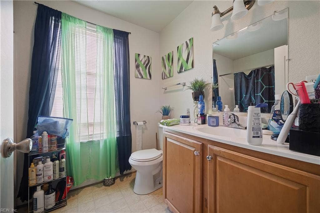 2104 Chestnut Street, Portsmouth, VA 23704