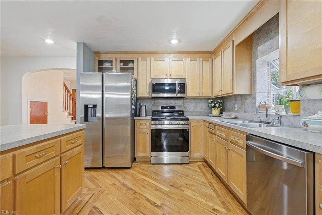 214 Sir Oliver Road, Norfolk, VA 23505
