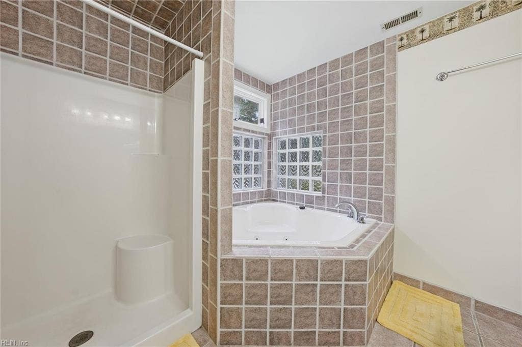 214 Sir Oliver Road, Norfolk, VA 23505