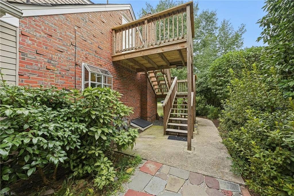 214 Sir Oliver Road, Norfolk, VA 23505
