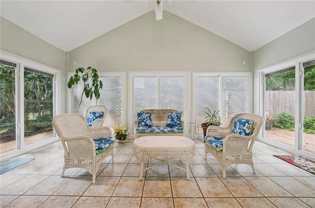 214 Sir Oliver Road, Norfolk, VA 23505