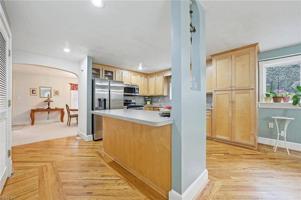 214 Sir Oliver Road, Norfolk, VA 23505