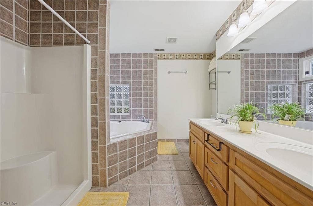 214 Sir Oliver Road, Norfolk, VA 23505