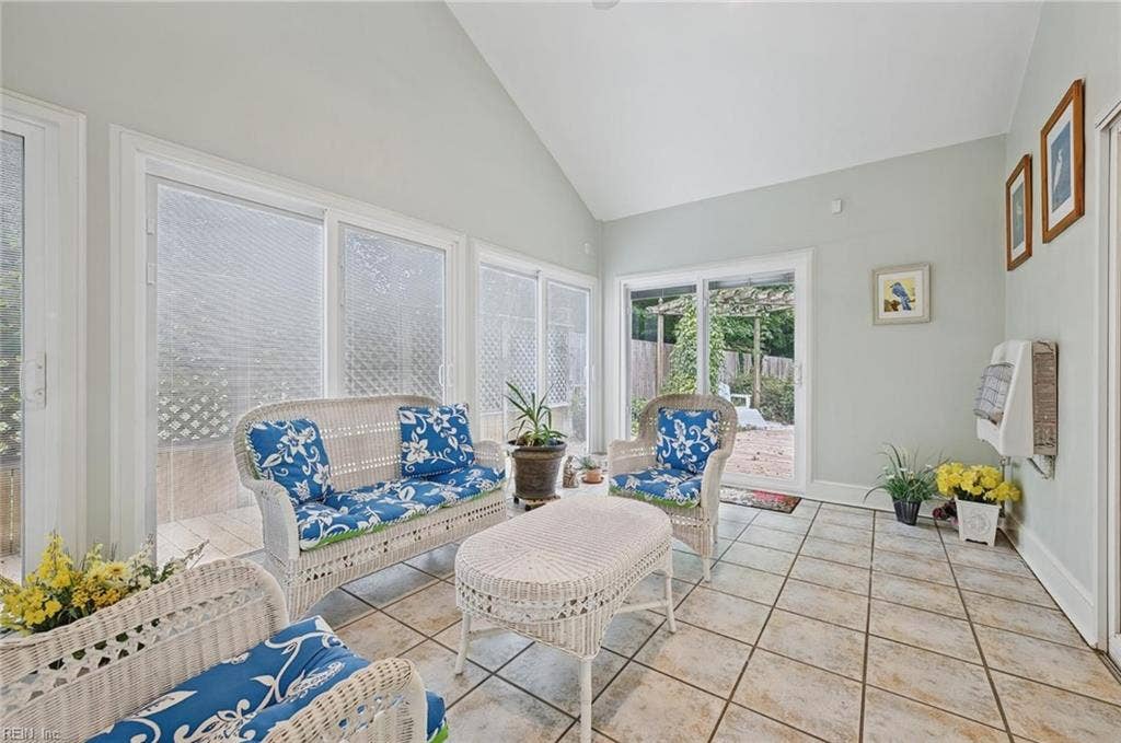 214 Sir Oliver Road, Norfolk, VA 23505