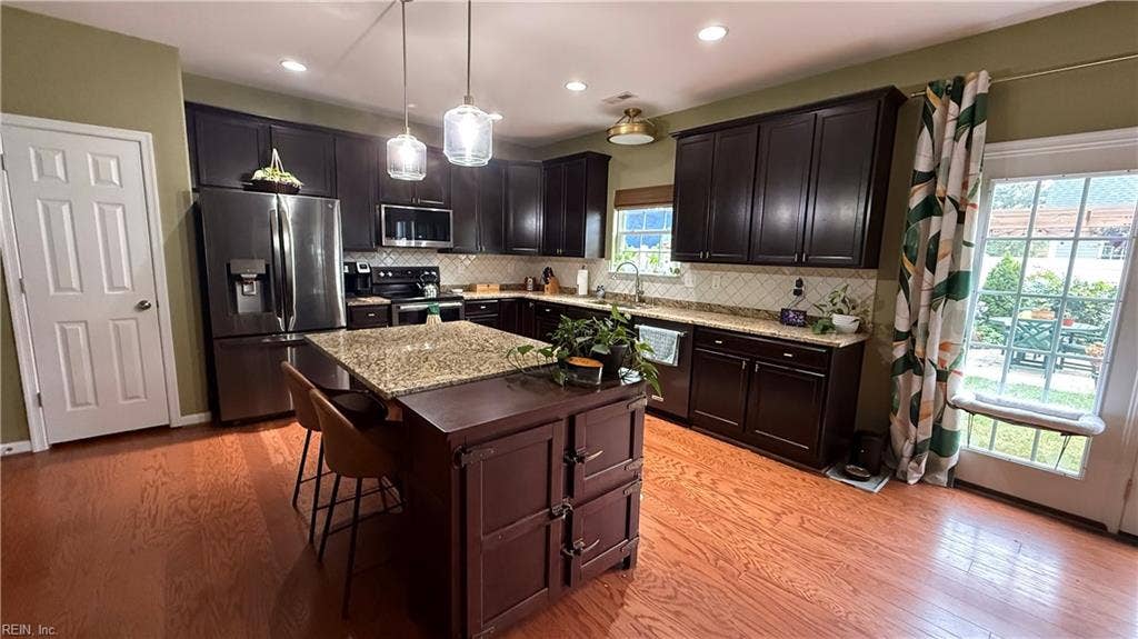136 Filbert Street, Norfolk, VA 23505 136 Filbert Street, Norfolk, VA 23505