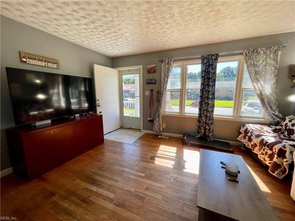 904 Robinson Road, Portsmouth, VA 23701 904 Robinson Road, Portsmouth, VA 23701