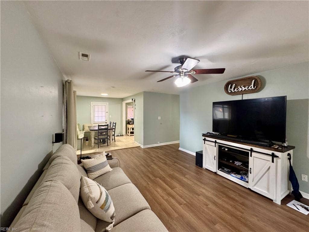 4713 Clintwood Drive, Portsmouth, VA 23703 4713 Clintwood Drive, Portsmouth, VA 23703