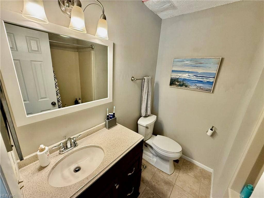 2306 Kingbird Lane, Virginia Beach, VA 23455