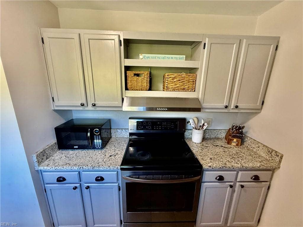 2306 Kingbird Lane, Virginia Beach, VA 23455