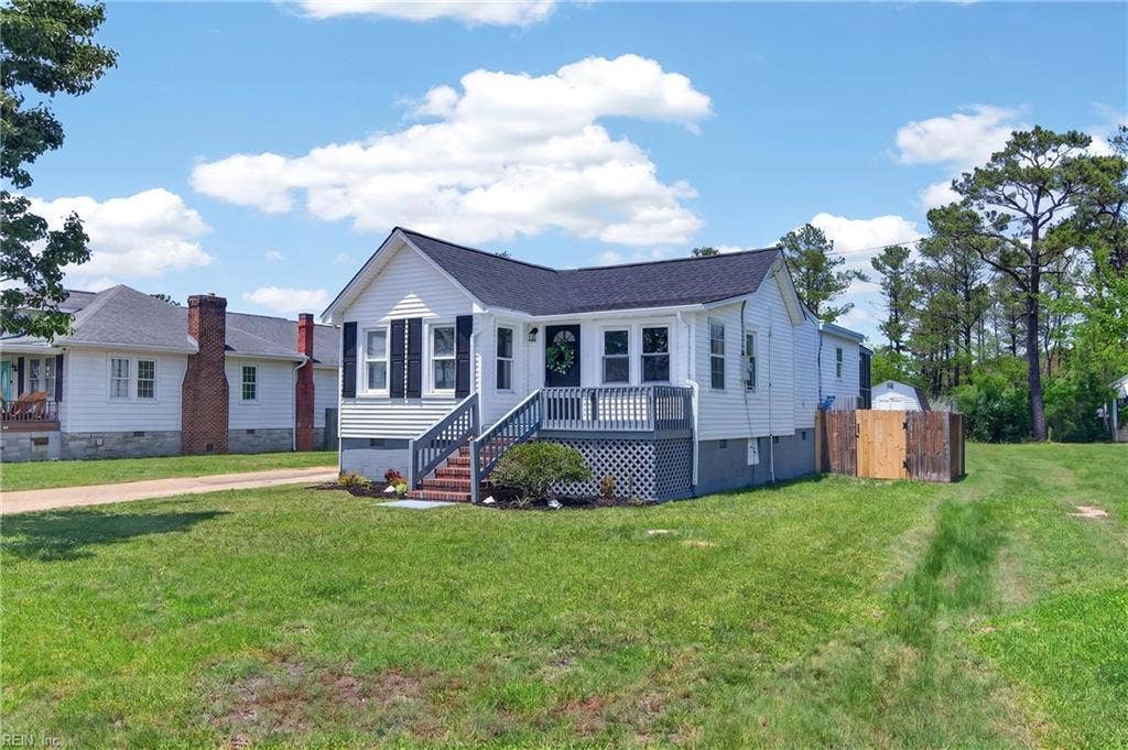 45 Messick Road, Poquoson, VA 23662 45 Messick Road, Poquoson, VA 23662