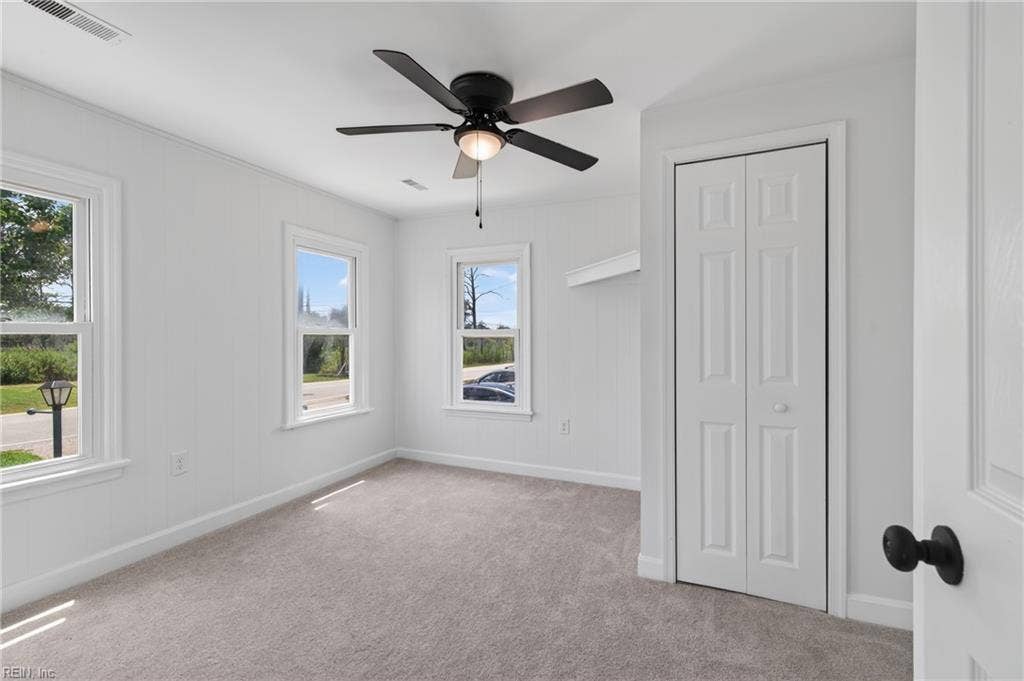 45 Messick Road, Poquoson, VA 23662 45 Messick Road, Poquoson, VA 23662