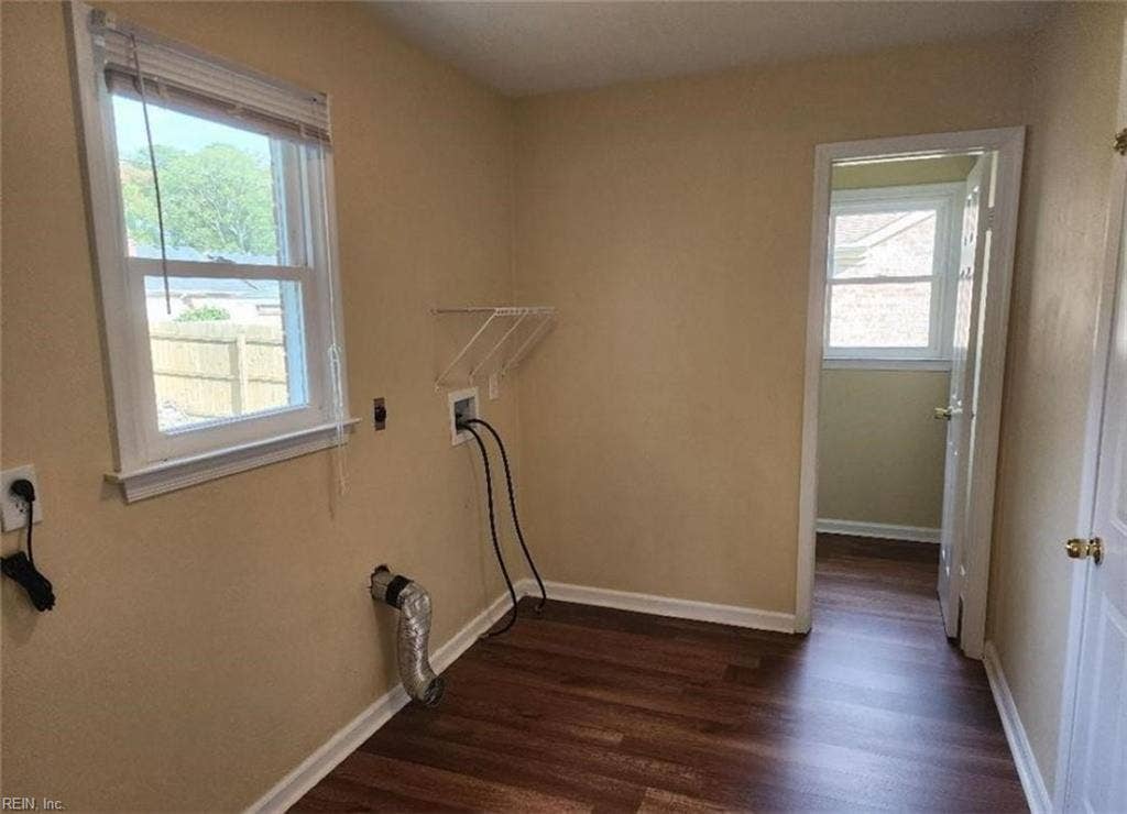 537 Mossycup Drive, Virginia Beach, VA 23462 537 Mossycup Drive, Virginia Beach, VA 23462