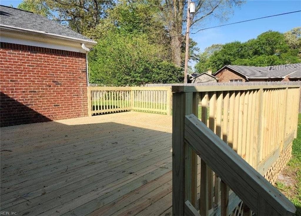 537 Mossycup Drive, Virginia Beach, VA 23462 537 Mossycup Drive, Virginia Beach, VA 23462