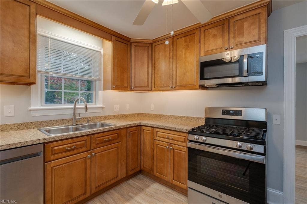 3549 Norland Court, Estabrook, Norfolk, VA 23513