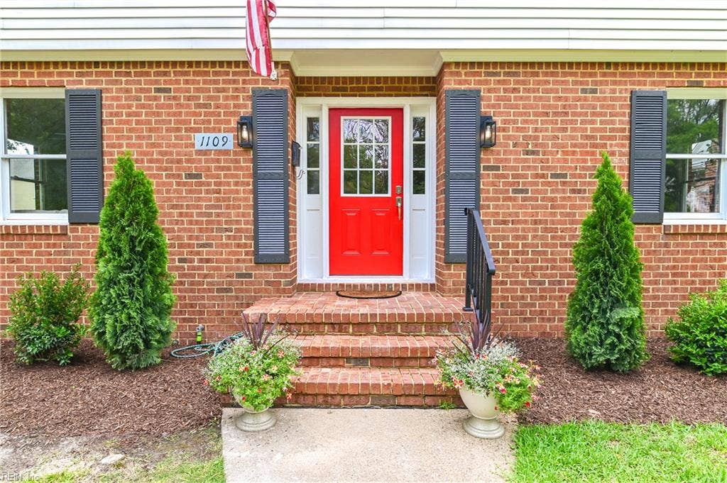 1109 Buckingham Avenue, Larchmont, Norfolk, VA 23508