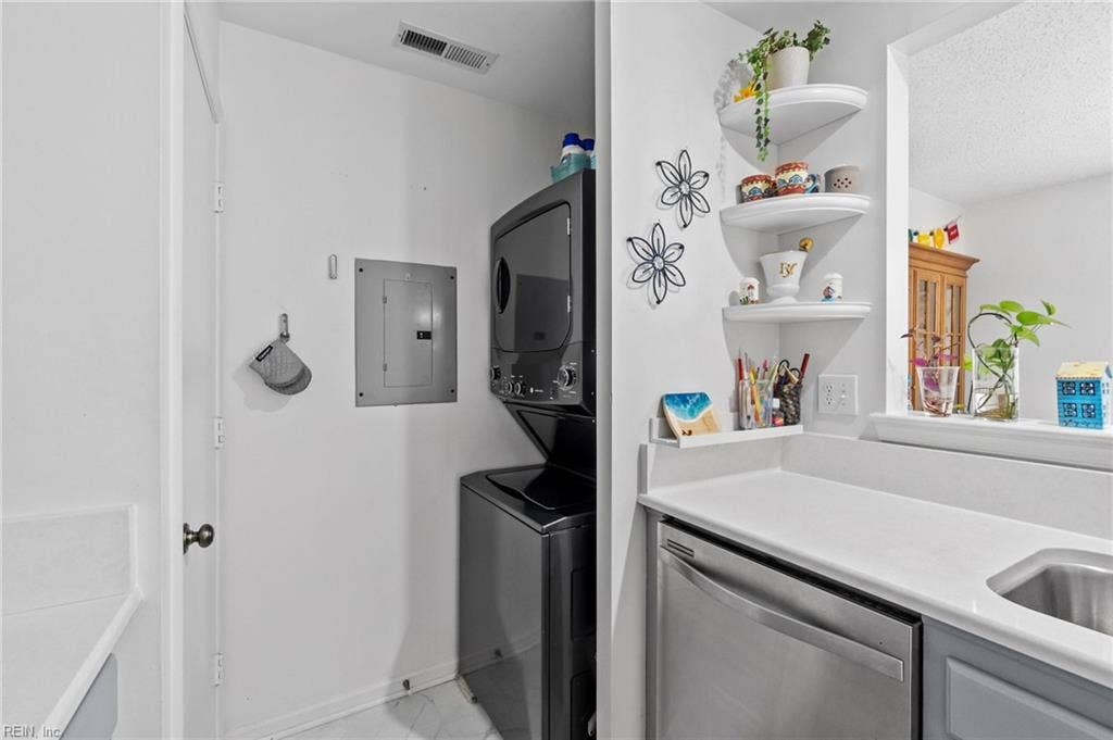 4620 Shallowford Circle, Virginia Beach, VA 23462 4620 Shallowford Circle, Virginia Beach, VA 23462