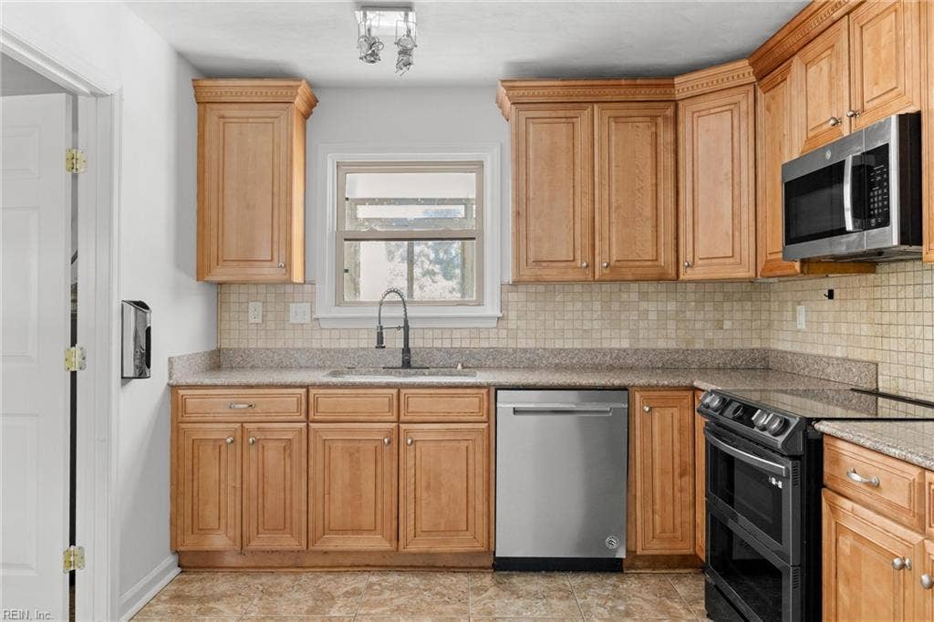 5404 Stagecoach Trail, Charlestown Lakes, Virginia Beach, VA 23464 5404 Stagecoach Trail, Charlestown Lakes, Virginia Beach, VA 23464
