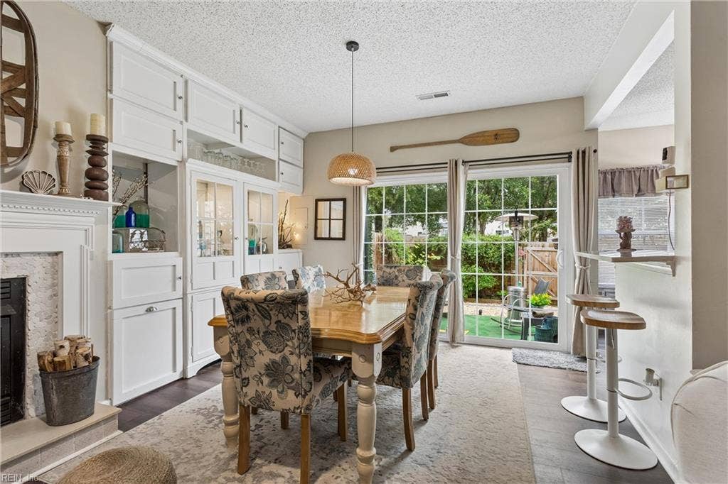 3908 Cromwell Lane, Cromwell Ridge, Williamsburg, VA 23188 3908 Cromwell Lane, Cromwell Ridge, Williamsburg, VA 23188