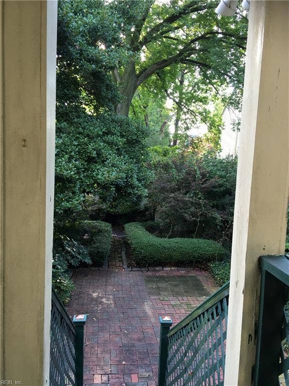 413 Washington Street, Portsmouth, VA 23704 413 Washington Street, Portsmouth, VA 23704