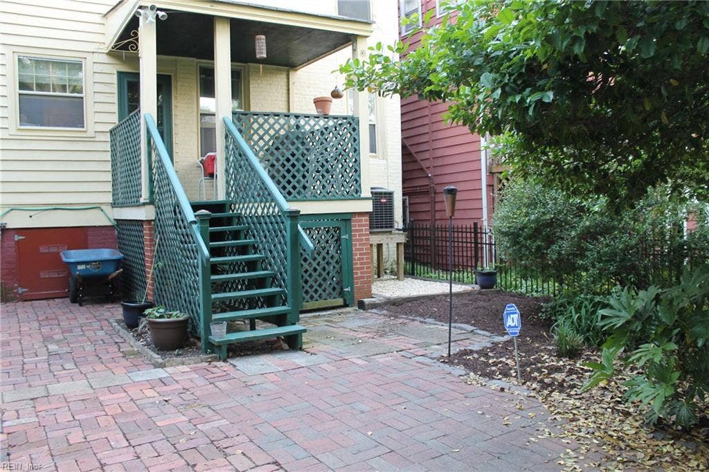 413 Washington Street, Portsmouth, VA 23704 413 Washington Street, Portsmouth, VA 23704