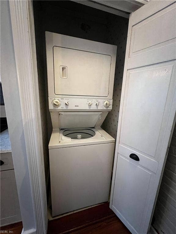 413 Washington Street, Portsmouth, VA 23704 413 Washington Street, Portsmouth, VA 23704