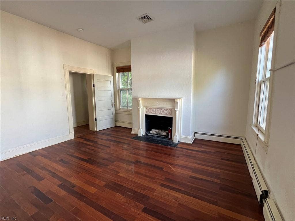 413 Washington Street, Portsmouth, VA 23704 413 Washington Street, Portsmouth, VA 23704