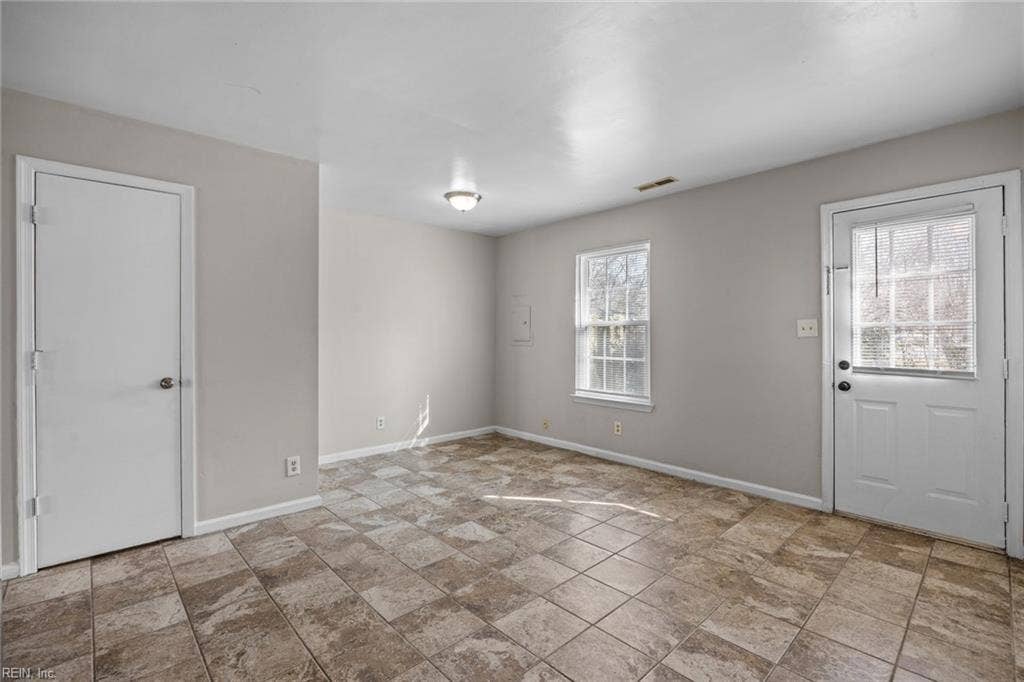 3324 Kansas Avenue, #B, Norfolk, VA 23513