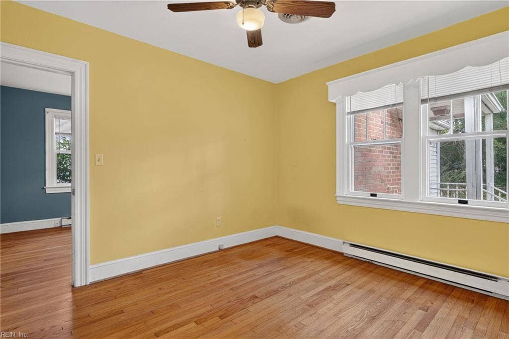 310 S Broad Street, Suffolk, VA 23434 310 S Broad Street, Suffolk, VA 23434
