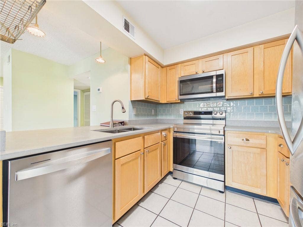 512 24th Street, #301, Virginia Beach, VA 23451