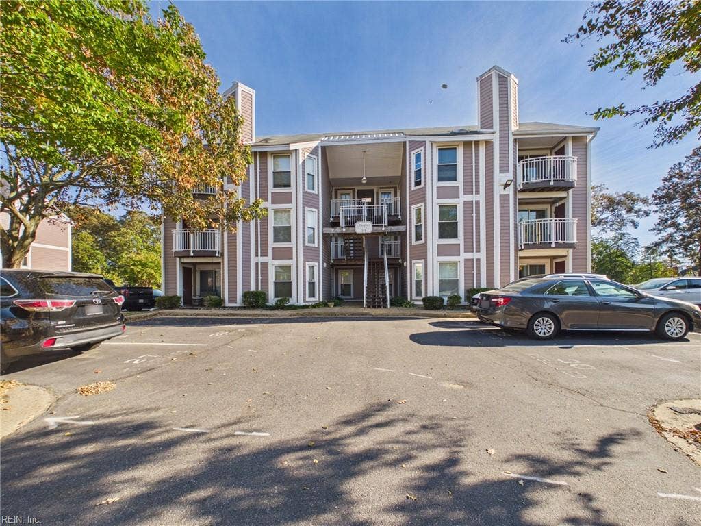 512 24th Street, #301, Virginia Beach, VA 23451